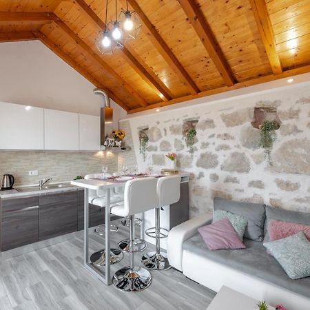 Little Stone House Apartment Buici  Exterior foto