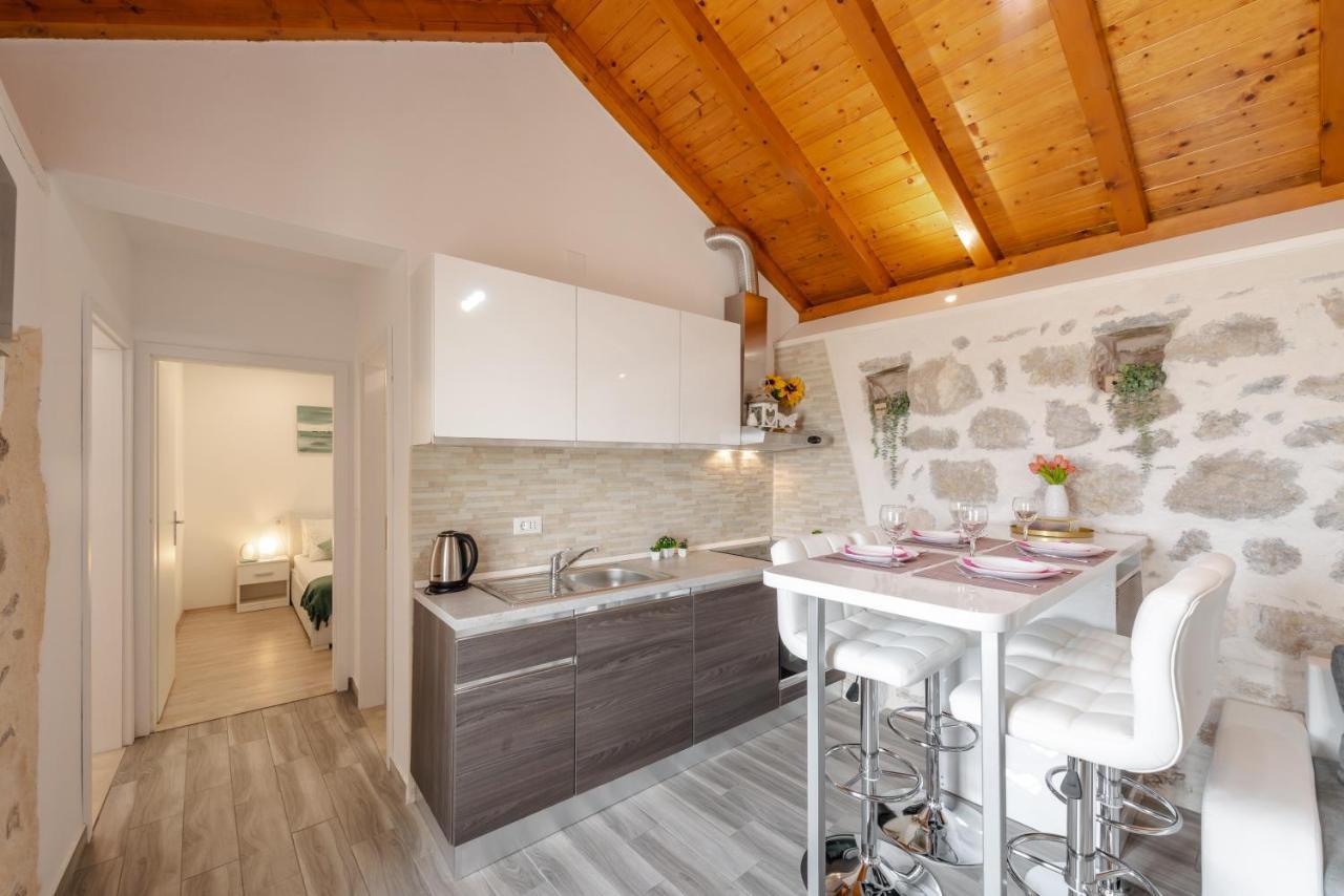 Little Stone House Apartment Buici  Exterior foto