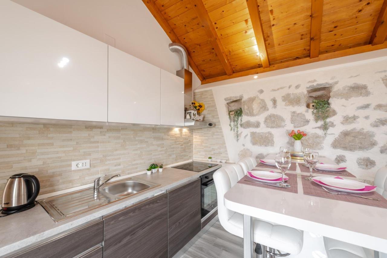 Little Stone House Apartment Buici  Exterior foto