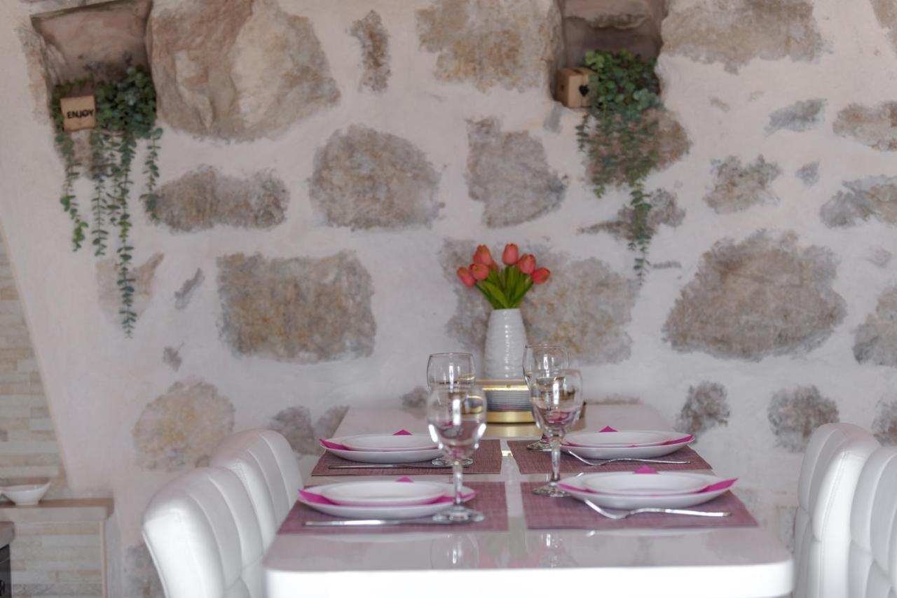 Little Stone House Apartment Buici  Exterior foto