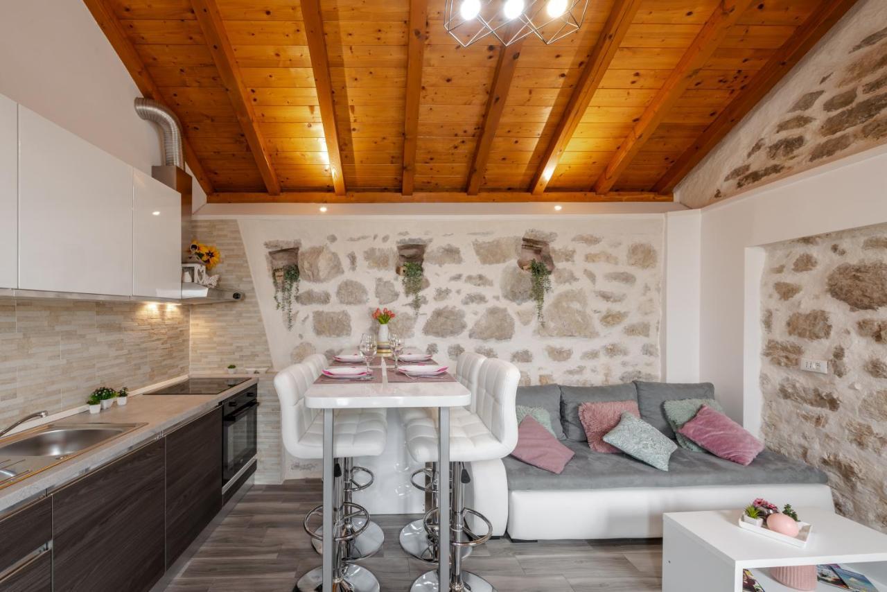 Little Stone House Apartment Buici  Exterior foto